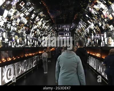 Moskau, Russland. Mai 2021. Im „Patriot Park“, der vom Verteidigungsministerium komplett neu errichtet wurde, befindet sich das größte Kriegsmuseum des Landes. Hier werden die Schrecken des Großen Vaterländischen Krieges, wie der Teil des Zweiten Weltkriegs in Russland offiziell genannt wird, mit modernster Multimedia-Technologie gedenkt. (An dpa-KORR: 'Geschichte als Spektakel: Vor 80 Jahren griff Hitler Stalin an') Quelle: Ulf Mauder/dpa/Alamy Live News Stockfoto