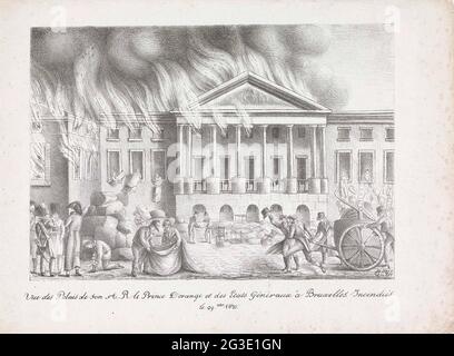 Feuer im Palast in Brüssel, 1820; Vue des Palais de Son A.R. Le Prince d'Orange et des Etats Généraux à Bruxelles Incentidiés Le 29. Xbre 1820. Feuer im Palast der Nation, Residenz des Prinzen von Oranien und Treffpunkt der Generalstaaten in Brüssel, 29. Dezember 1820. Die Haushalte werden aus den Fenstern des Palastes geworfen, rechts kommt die Feuerwehr mit einer Pumpe. Stockfoto