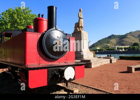 FRANKREICH. ARDECHE (07) TOURNON SUR RHONE MOTOR UND STATUE MARC SEGUIN Stockfoto