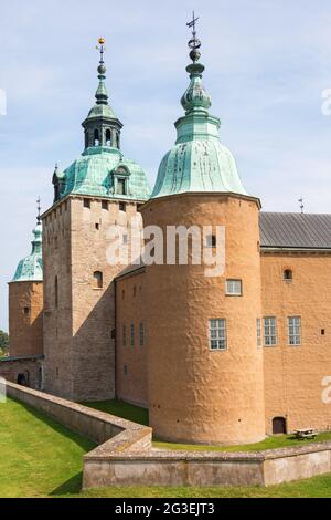 Kalmar Schloss aus der Böschung Stockfoto