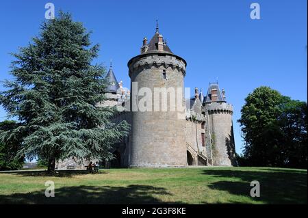 FRANKREICH. BRETAGNE. ILE ET VILAINE (35) COMBOURG.DAS SCHLOSS. (BILD NICHT VERFÜGBAR FÜR KALENDER ODER POSTKARTEN) Stockfoto