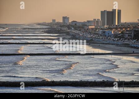 Skyline und Strand von Galveston, Texas Stockfoto