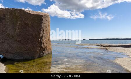 Die Stadt Espoo liegt an der Küste der Ostsee. Die Stadt hat perfekte Möglichkeiten für Outdoor-Aktivitäten. Stockfoto