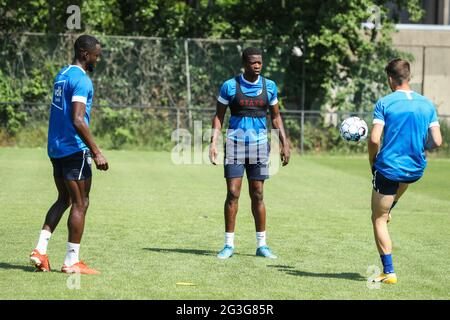 Gents Spieler, die beim ersten Training der Saison 2021-2022 von der belgischen Fußballmannschaft der ersten Liga KAA Gent abgebildet wurden, Mittwoch, 16. Juni 2 Stockfoto