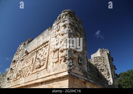 Architektonische Details im archäologischen Park von Uxmal, Mexiko Stockfoto