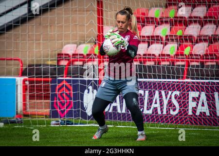 Walsall, England 24. April 2021. Barclays FA Women's Super League-Spiel zwischen Aston Villa Women und Bristol City Women, gespielt im Banks's Stadium. Stockfoto