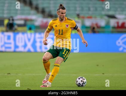 Gareth Bale von Wales während des UEFA Euro 2020 Group A-Spiels im Baku Olympic Stadium in Aserbaidschan. Bilddatum: Mittwoch, 16. Juni 2021. Stockfoto