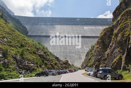 GRANDE DIXENCE, Schweiz - 20. Juli 2015. Die Grande Dixence ist die höchste Gewichtsstaumauer der Welt (285m) am 20. Juli 2015 Stockfoto