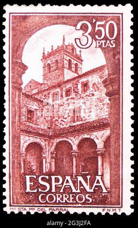 MOSKAU, RUSSLAND - 15. APRIL 2021: Briefmarke in Spanien zeigt Kloster Santa Maria del Parral, Klöster (1968) Serie, um 1968 Stockfoto