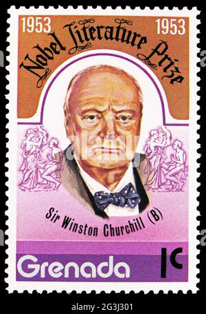 MOSKAU, RUSSLAND - 15. APRIL 2021: Die in Grenada gedruckte Briefmarke zeigt Sir Winston Churchill (Literatur, 1953), Nobelpreisträgerserie, um 197 Stockfoto