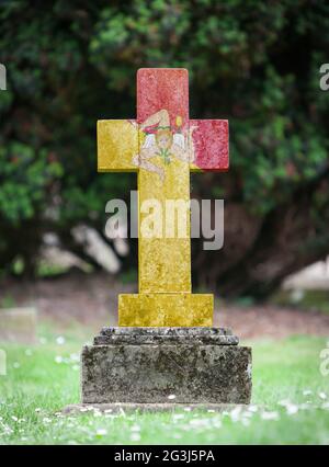 Sehr alten Grabstein auf dem Friedhof Stockfoto