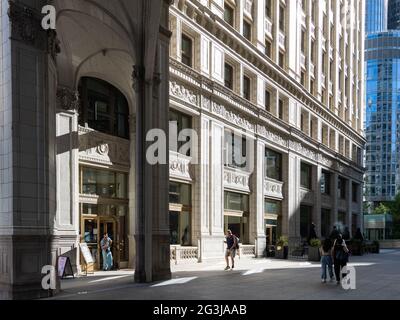 Erdgeschosse mit Blick auf das Wrigley Building Stockfoto