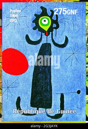 MOSKAU, RUSSLAND - 17. APRIL 2021: Briefmarke in Cinderellas zeigt Joan Miro 1893-1983, Guinea Serie, um 1998 Stockfoto