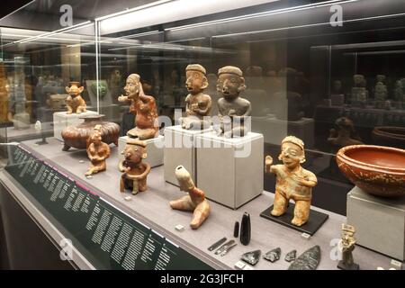 Ansicht „Olmec Figurine“ Stockfoto