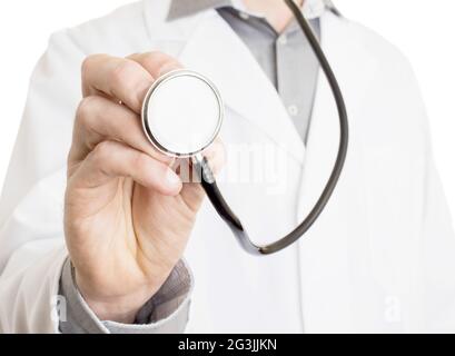 Nahaufnahme der Hand eines Arztes mit einem Stethoskop Stockfoto
