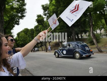 1000 Meilen, jährliches Rennen von Retro-Oldtimer. Erste Sonderetappe in Brescia. Stockfoto