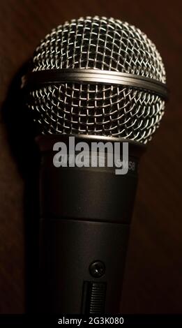 Das legendäre Stimmmikrofon Shure SM58 Stockfoto