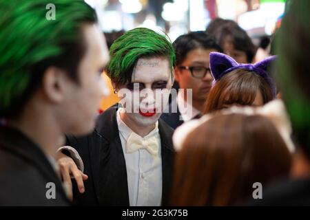 Menschen feiern Halloween in Shibuya, Tokio, Japan Stockfoto