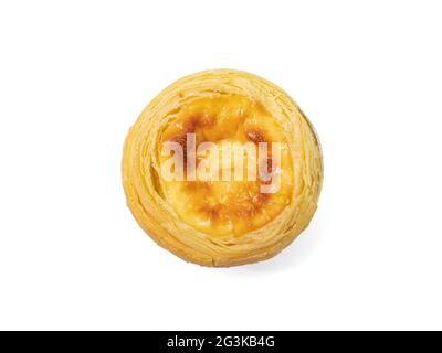 Egg Tart, eine Nahaufnahme der hausgemachten knusprigen Pudding Tart Pie Bäckerei auf weißem Hintergrund. Stockfoto