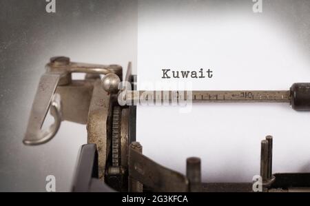 Alte Schreibmaschine - Kuwait Stockfoto