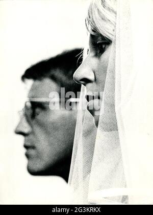 Menschen, Hochzeit, Zeremonie, Brautpaar, 1970er Jahre, ADDITIONAL-RIGHTS-CLEARANCE-INFO-NOT-AVAILABLE Stockfoto