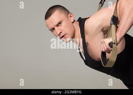 TRX bodybuilder Training Stockfoto