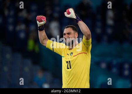 Roma, Italien. Juni 2021. Gianluigi Donnarumma von Italien während der UEFA Euro 2020 Gruppenphase - Gruppe A Fußballspiel zwischen Italien und der Schweiz im stadio Olimpico in Rom (Italien), 16. Juni 2021. Foto Andrea Staccioli/Insidefoto Kredit: Insidefoto srl/Alamy Live News Stockfoto