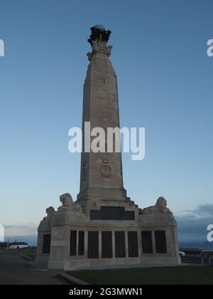 Portsmouth Naval Memorial in Southsea bei Portsmouth. Erinnert an fast 25,000 Matrosen aus dem ersten und zweiten Weltkrieg Stockfoto