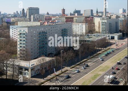 '30.03.2021, Berlin, Berlin, Deutschland - Zentrum - City view of City Ost. 0CE210330D008CAROEX.JPG [MODELLVERSION: NICHT ZUTREFFEND, EIGENTUMSFREIGABE: NEIN (C Stockfoto