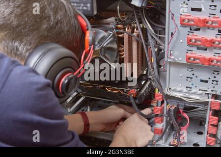 Computer Reparatur Reinigung von Komponenten, von Staub Stockfoto