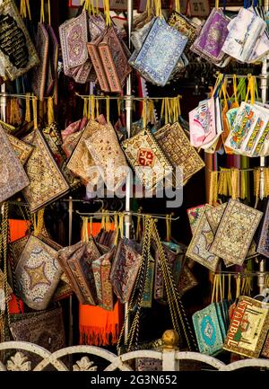Gewebte Geldbörse im traditionellen Stil Stockfoto
