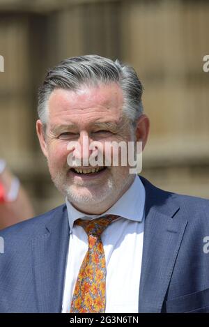 Barry Gardiner MP (Labor, Brent North) bei einer Veranstaltung, um den Gesetzentwurf seines Privatmitglieds zur Beendigung der Beschäftigungspraktiken im Bereich „Feuer und Wiedereinstellung“ bekannt zu geben. Westminster, Stockfoto