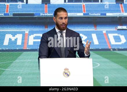 Madrid, Spanien. Juni 2021. Tribute und Abschied von Sergio Ramos. „Real Madrid City“ war Gastgeber der Hommage an Sergio Ramos, eine Clublegende, die Auf Wiedersehen nach 671 offiziellen Spielen und 101 erzielten Toren sagt. Madrid, 17. Juni 2021 in Picture: Sergio Ramos © Real Madrid/Cordon die Pressebilder sind nur für den redaktionellen Gebrauch bestimmt. Pflichtschein: © Real Madrid Kredit: CORDON PRESS/Alamy Live News Stockfoto