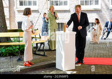Amsterdam, Niederlande. Juni 2021. Amsterdam, am 17. Juni 2021, König Willem-Alexander von den Niederlanden im Amsterdam Museum in Amsterdam, am 17. Juni 2021, um die Ausstellung De Gouden Koets zu eröffnen, nach einer Restaurierung von mehr als fünf Jahren kann sie zum ersten Mal für die Öffentlichkeit gesehen werden Quelle: Albert Nieboer/Niederlande OUT/Point de Vue OUT/dpa/Alamy Live News Stockfoto
