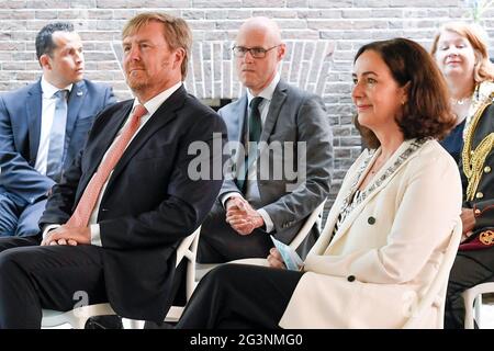 Amsterdam, Niederlande. Juni 2021. Amsterdam, am 17. Juni 2021, König Willem-Alexander von den Niederlanden im Amsterdam Museum in Amsterdam, am 17. Juni 2021, um die Ausstellung De Gouden Koets zu eröffnen, nach einer Restaurierung von mehr als fünf Jahren kann sie zum ersten Mal für die Öffentlichkeit gesehen werden Quelle: Albert Nieboer/Niederlande OUT/Point de Vue OUT/dpa/Alamy Live News Stockfoto