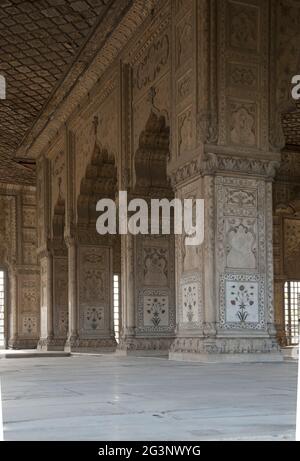 Red Fort, Delhi, Indien. Das Fort beherbergte Paläste des Moghul-Kaiser Shah Jahan von Taj Mahal Ruhm. Stockfoto