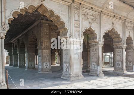 Red Fort, Delhi, Indien. Das Fort beherbergte Paläste des Moghul-Kaiser Shah Jahan von Taj Mahal Ruhm. Stockfoto