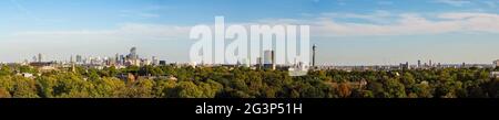 Weite Panoramaaussicht auf London vom Primrose Hill Stockfoto