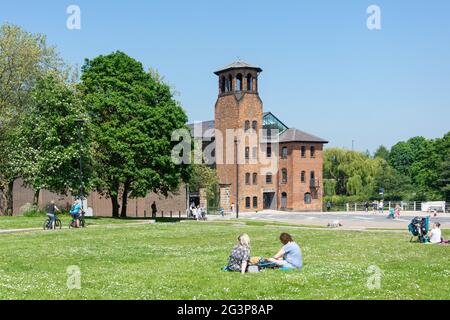 Das Museum of Making in der Derby Silk Mill von Cathedral Green, Riverside, Derby, Derbyshire, England, Vereinigtes Königreich Stockfoto