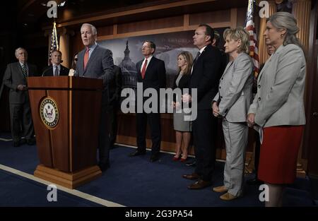 Washington, Usa. Juni 2021. Sen John Cornyn, R-TX, spricht auf einer Pressekonferenz mit anderen Republikanern, um am Donnerstag, dem 17. Juni 2021, im US-Kapitol in Washington, DC, die Opposition gegen S. 1, den „for the People Act“, zu diskutieren. Foto von Ken Cedeno/UPI. Kredit: UPI/Alamy Live Nachrichten Stockfoto