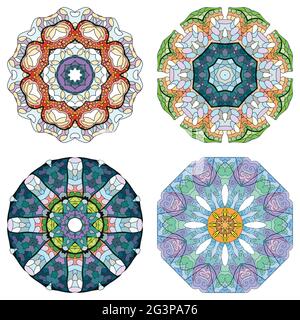 Handgemaltes Kunstdesign. Farbe handgezeichnete Illustration Set von 4 Mandalas für die Dekoration Stock Vektor