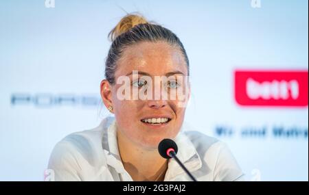 Berlin, Deutschland. Juni 2021. Angelique Kerber aus Deutschland spricht nach ihrem zweiten Spielrunde beim 2021 bett1open WTA 500 Tennisturnier am 17. Juni 2021 im Rot-Weiss Tennisclub in Berlin mit den Medien - Foto Rob Prange / Spanien DPPI / DPPI / LiveMedia Stockfoto