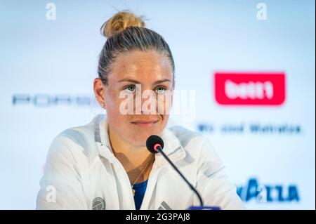 Berlin, Deutschland. Juni 2021. Angelique Kerber aus Deutschland spricht nach ihrem zweiten Spielrunde beim 2021 bett1open WTA 500 Tennisturnier am 17. Juni 2021 im Rot-Weiss Tennisclub in Berlin mit den Medien - Foto Rob Prange / Spanien DPPI / DPPI / LiveMedia Stockfoto