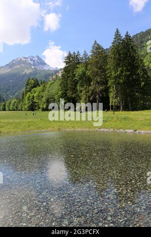 Lac de pêche de du Pontet. Les Contamines-Montjoie. Haute-Savoie. Auvergne-Rhône-Alpes. Frankreich. Stockfoto