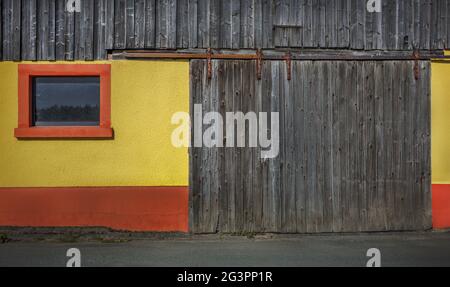 Die alte Scheunentür Stockfoto