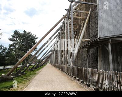 Blick auf den Abschlussturm SchÃ¶nebeck im Kurpark von SchÃ¶nebeck / Bad Salzelmen Stockfoto