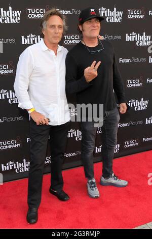 16. Juni 2021, Beverly Hills, CA, USA: LOS ANGELES - 24. MÄRZ: William Fichtner, Kim Coates bei der Geburtstagstorte LA Premiere im Fine Arts Theatre am 24. März 2021 in Beverly Hills, CA (Foto: © Kay Blake/ZUMA Wire) Stockfoto