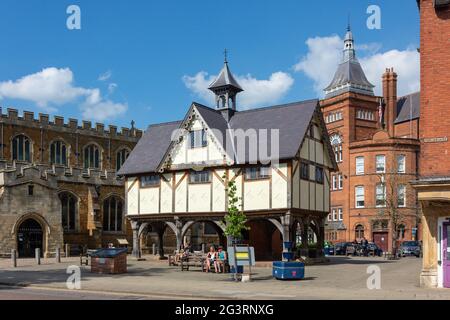 17. Jahrhundert die alten Gymnasium, Kirchplatz, Market Harborough, Leicestershire, England, Vereinigtes Königreich Stockfoto