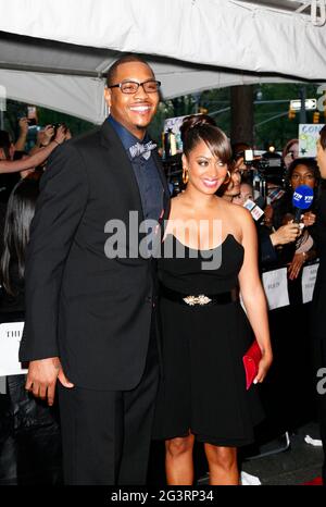 **DATEI FOTO** Lala Anthony meldet Scheidungsantrag von Carmelo Anthony an. Carmelo Anthony und Lala Vazquez bei der TIME 100 Gala zur Feier der 100 einflussreichsten Menschen der Welt in der Frederick P. Rose Hall, Jazz im Lincoln Center in New York City. 26. April 2011. Quelle: Martin Roe/MediaPunch Stockfoto