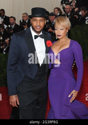 **DATEI FOTO** Lala Anthony meldet Scheidungsantrag von Carmelo Anthony an. NEW YORK, NY - MAI 5: Carmelo Anthony, Lala Anthony am Costume Institute Benefit am Metropolitan Museum of Art am 5. Mai 2014 in New York. Foto: Kredit: John Palmer/MediaPunch Stockfoto